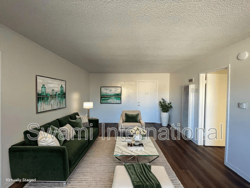Inglewood Condo: 100 E. Hillcrest Blvd.