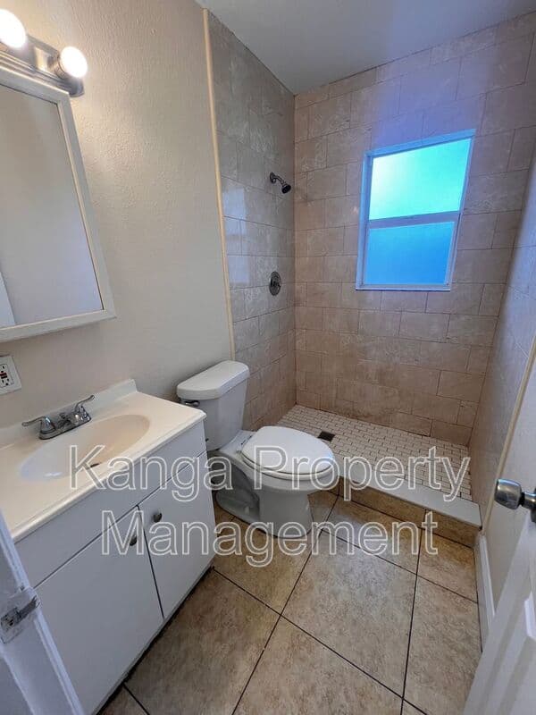 Lake Worth Condo: 4821 Vermont Ave