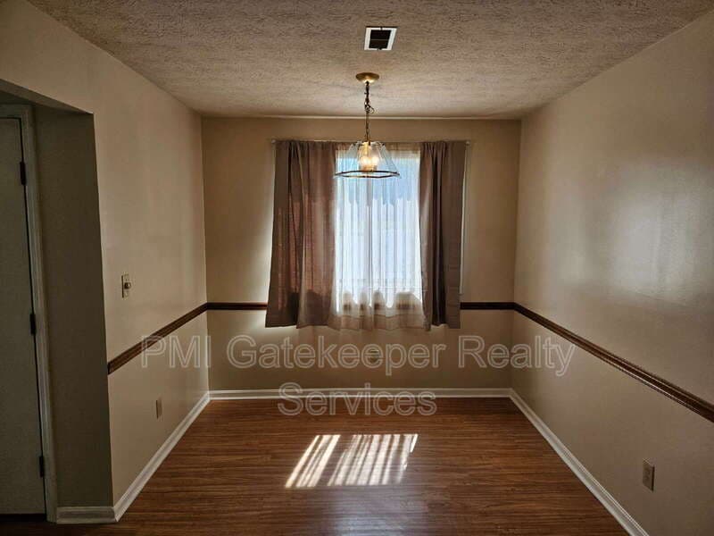 Fairfield Condo: 5385 Camelot Dr