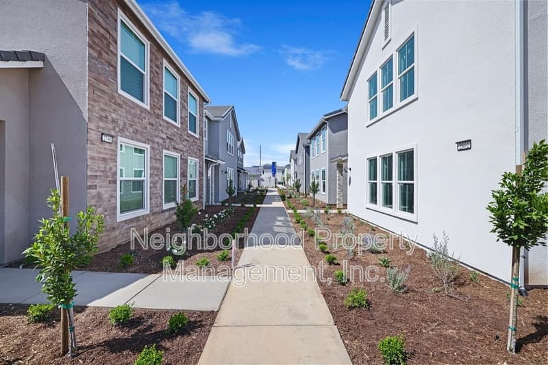 Fresno Condo: 2885 East Tamarind Drive - 1