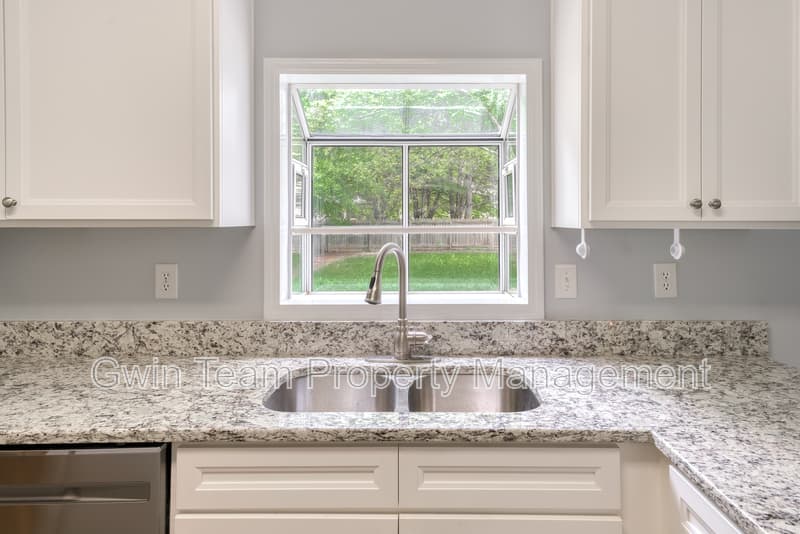 Johns Creek House: 355 Lamme Chase