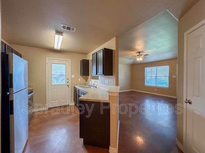 Belton Townhome: 1549 Brady Way