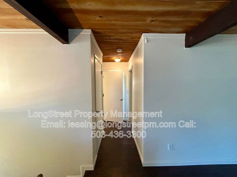 Portland Condo: 4848 SE Bybee Blvd