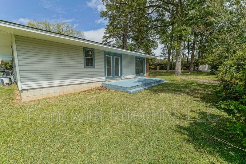 Tallahassee House: 251-A Villas Ct. S
