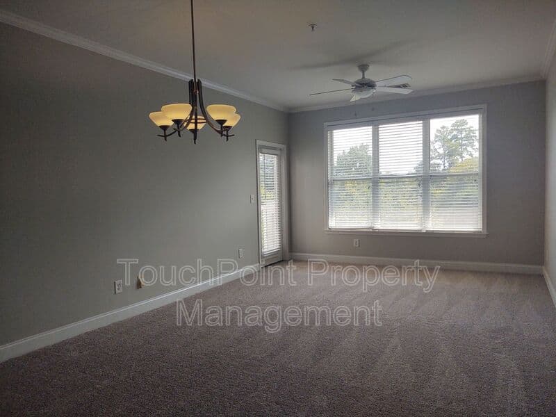 Charlotte House: 1000 East Woodlawn Road