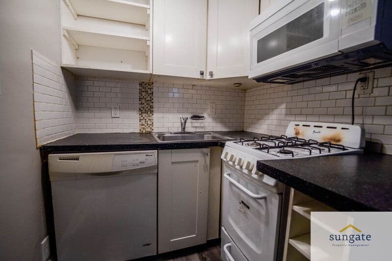 Baltimore Condo: 907 Saint Paul St