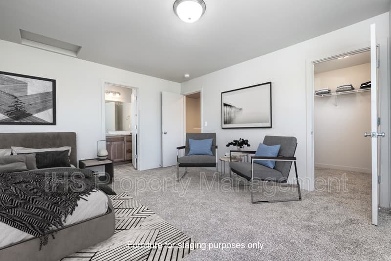 Pasco House: 311 Dawson Ln