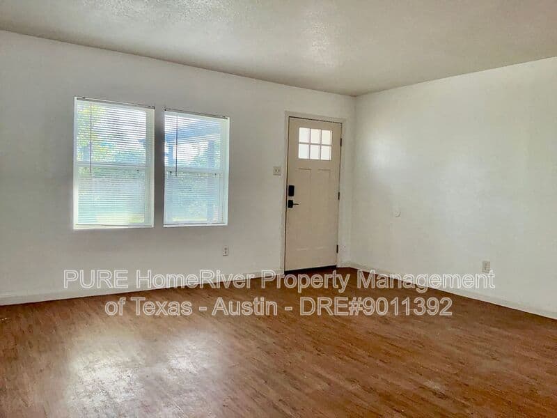 Austin Condo: 3413 Lynridge Dr