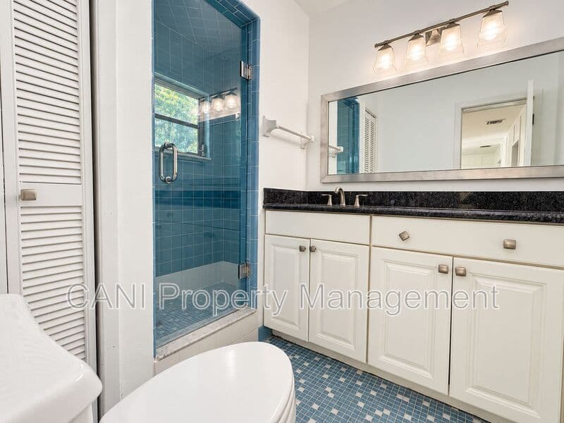 Altamonte Springs House: 450 Forest Lake Drive