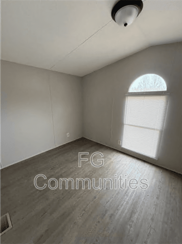 Morganton House: 1754 Zion Rd Unit 33