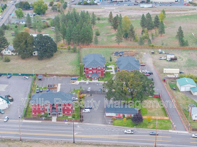 Molalla Condo: 13001 S Crompton Lane