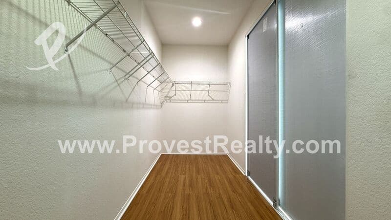 Hesperia House: 9172 Ocotillo Ave