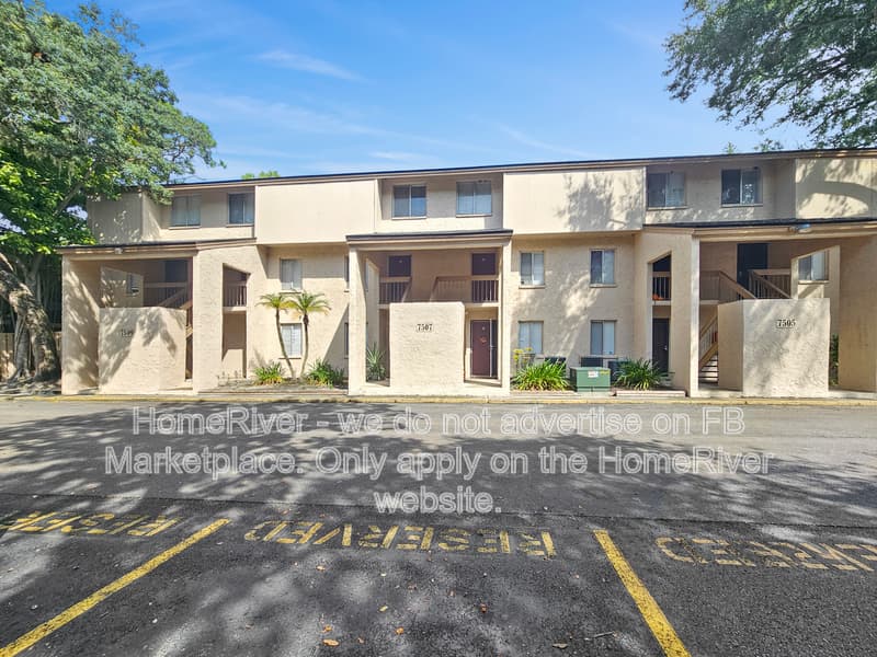 Tampa Condo: 7509 Pitch Pine Cir