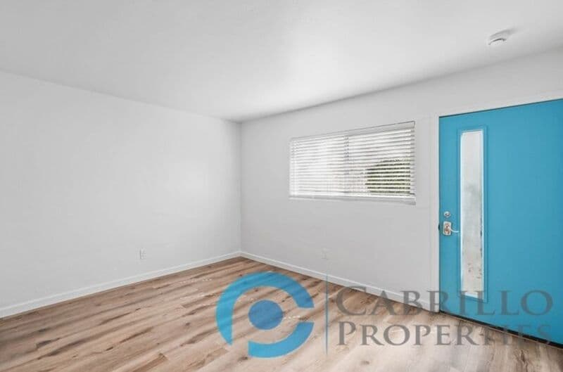 San Diego Condo: 4121 1/2 Kansas Street