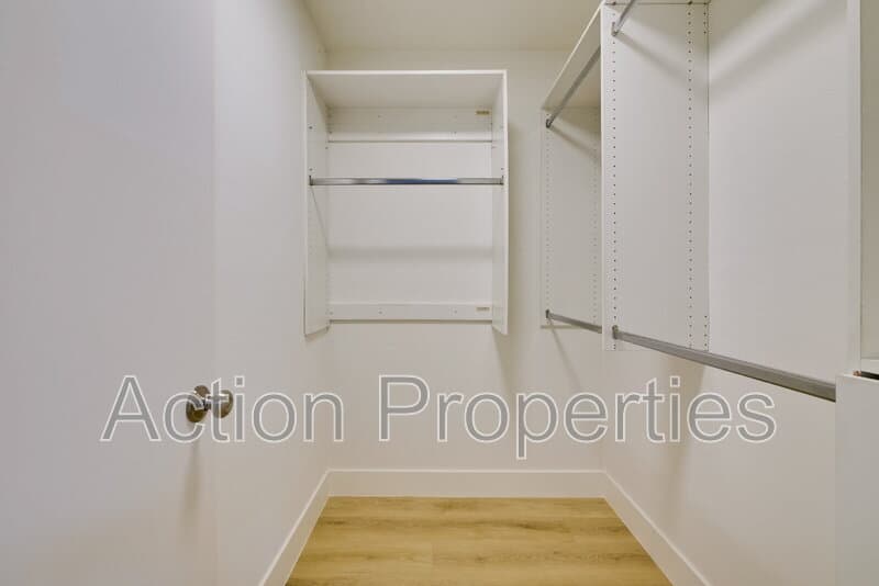 Mountain View House: 86 Dalma Drive