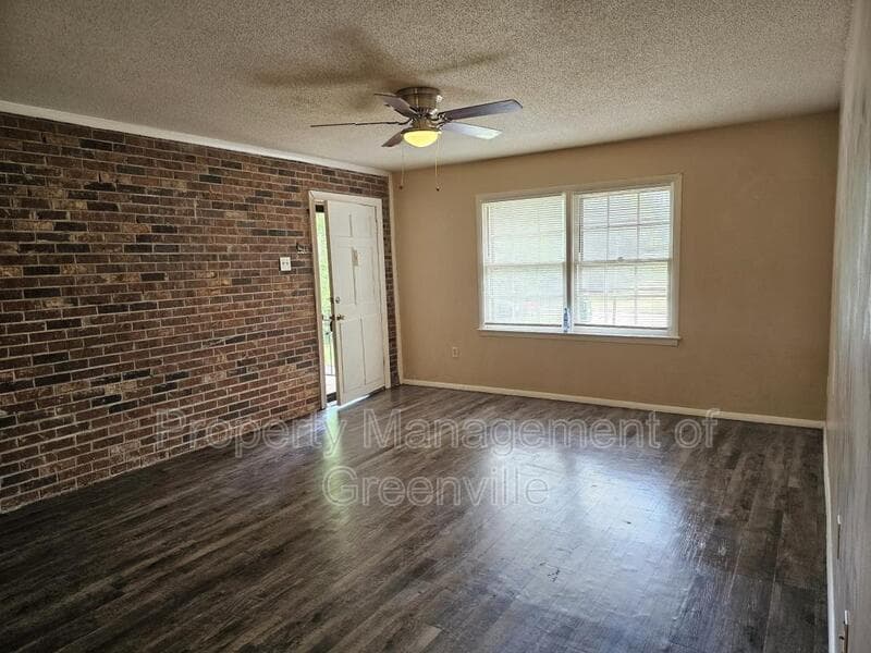 Greenville Condo: 6526 White Horse Rd