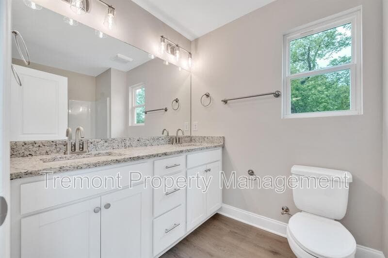Chattanooga House: 2470 East 21st Street