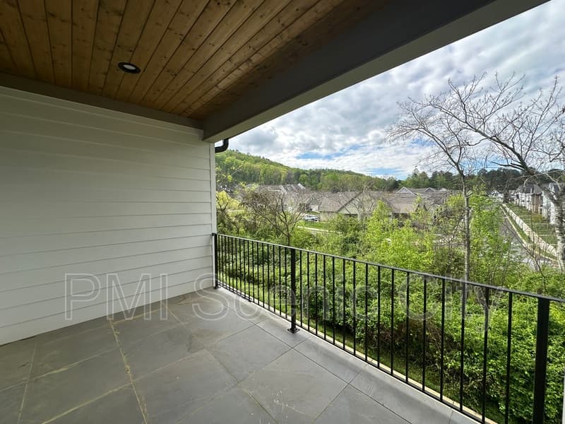 Ooltewah House: 9654 Dutton Ln