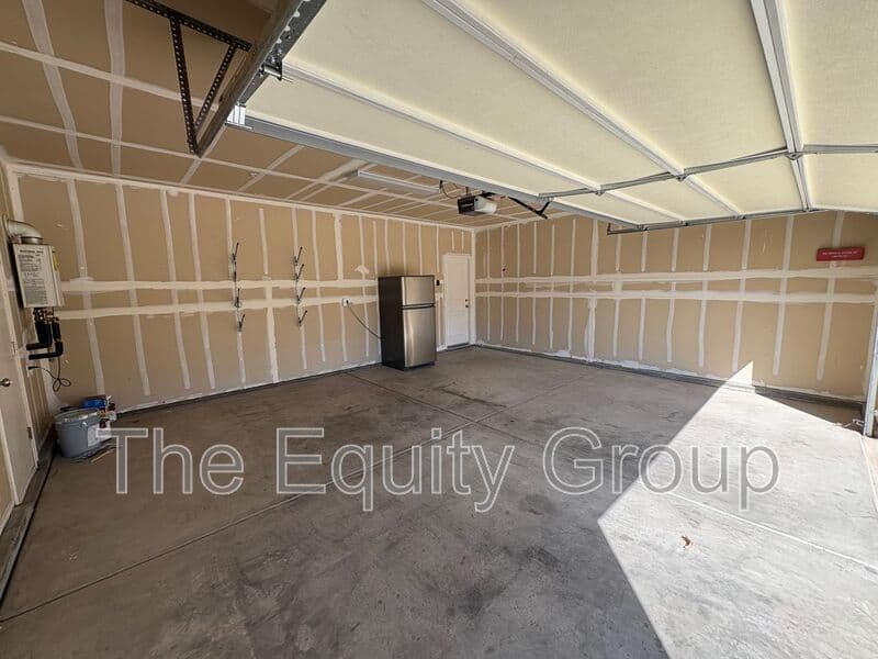 Visalia House: 4306 West Lark Ave