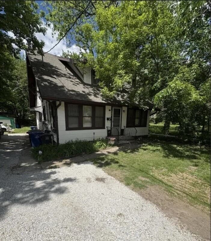 Des Moines Condo: 1206 39th St
