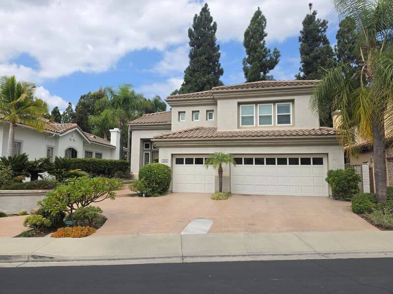 Tustin House: 12425 Woodhall Way