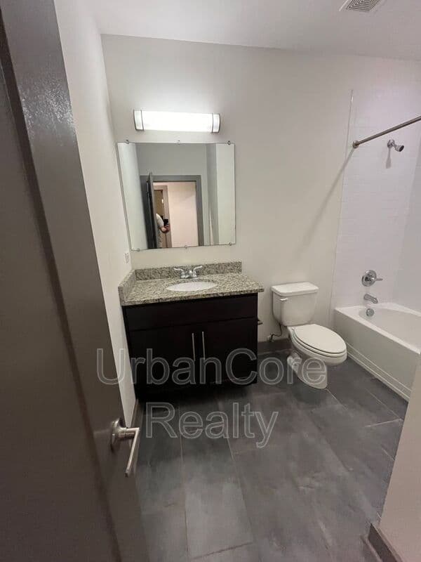 Richmond Condo: 1400 N Arthur Ashe Blvd