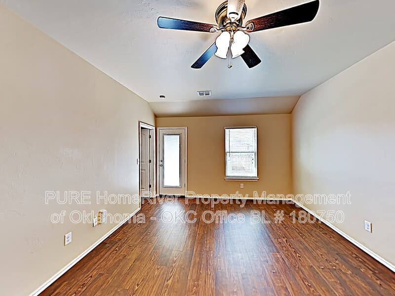 Yukon Condo: 11200 Coachmans Rd