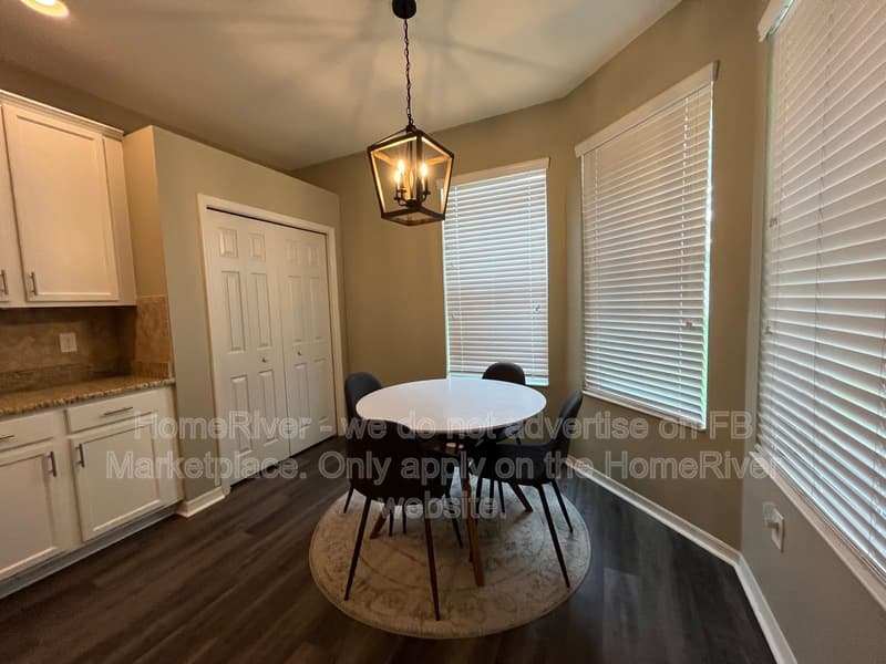 Riverview House: 12728 Avelar Creek Dr