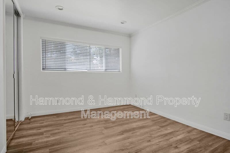 Sherman Oaks Condo: 12955 Riverside Dr.