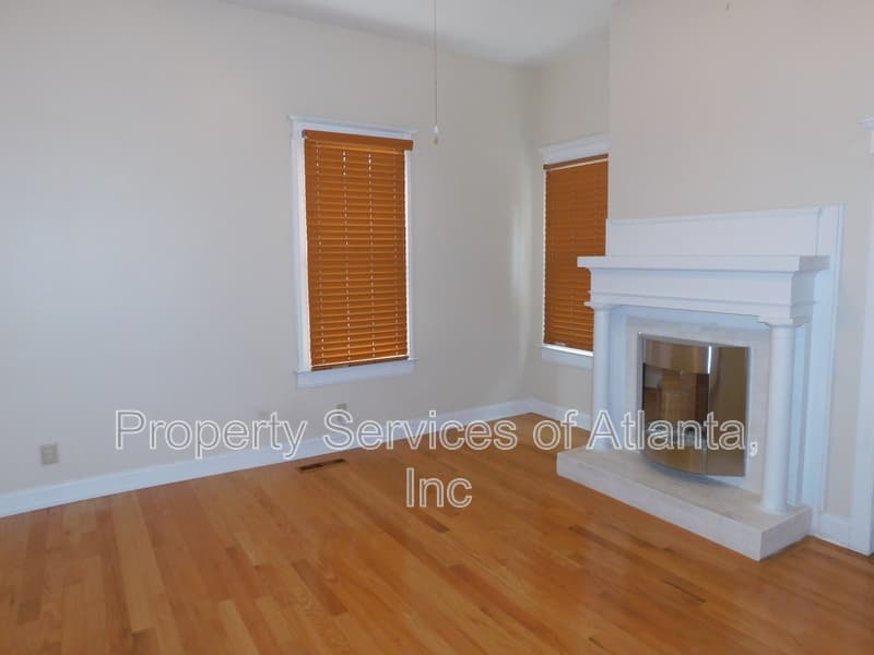 Atlanta House: 675 Grady Pl SW