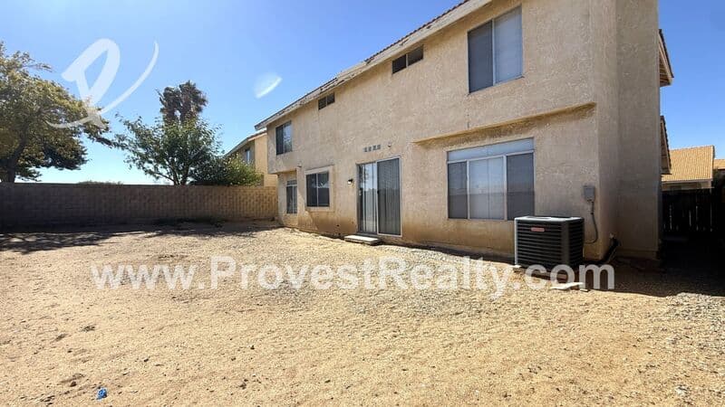 Victorville House: 14601 Pony Trail Rd