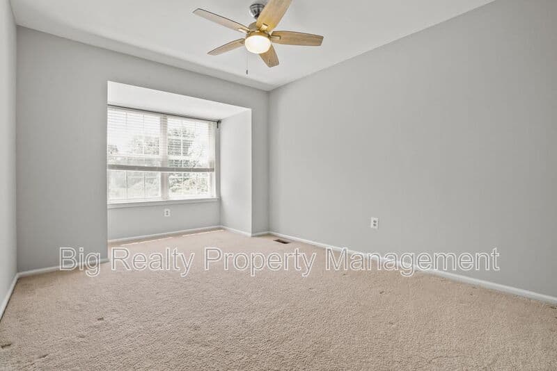 Collegeville House: 114 Harvard Dr