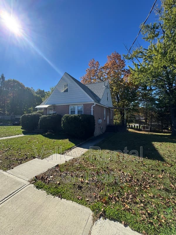 South Hadley Condo: 56 Lyman Street - 2