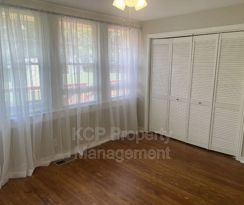 Fort Smith House: 3101 Park Avenue