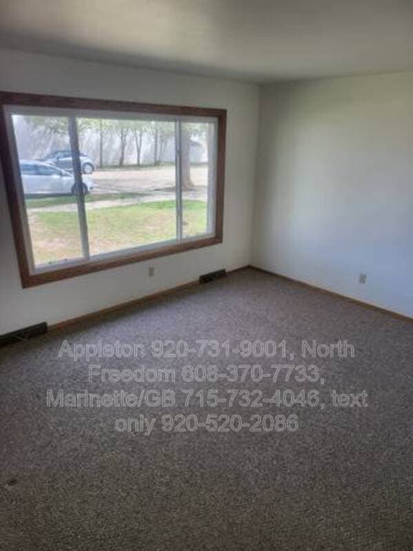 Oshkosh Condo: 339 Dove Street
