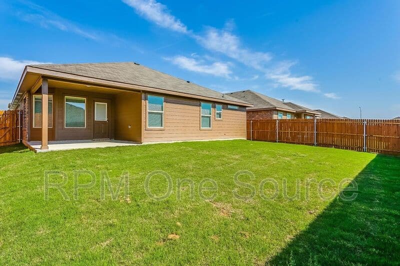 Ft. Worth House: 6320 Eagle Pier Way
