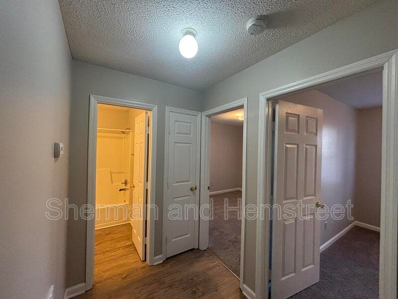 Evans Apartment: Commons Drive