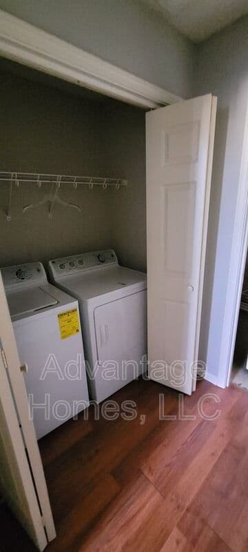 Gardner House: 18518 Mulberry Ct