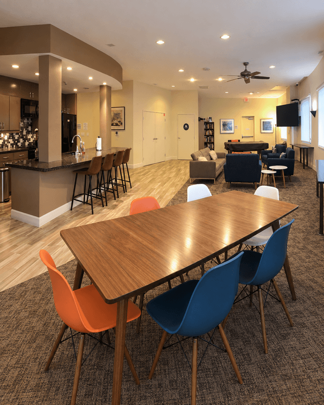 Long Beach Condo: 700 E. Ocean Blvd.