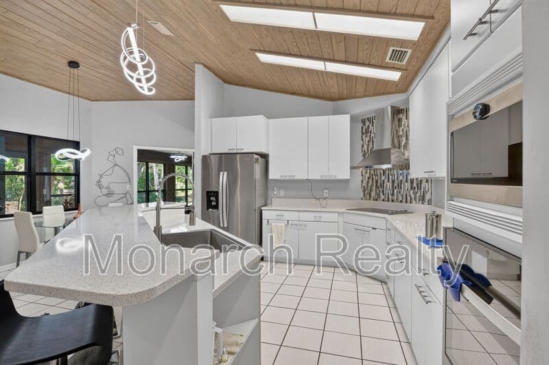 Gainesville House: 1326 Northwest 57th Street