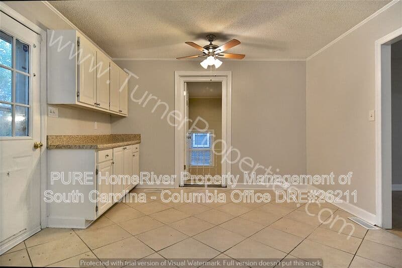 Hopkins House: 112 Harmon Hill Ct