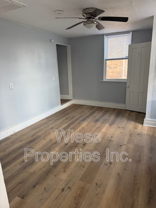 Springfield Condo: 118 North Walnut Street - D