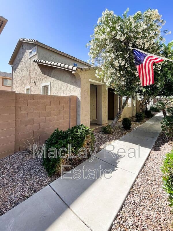 Mesa House: 10252 E Isleta ave