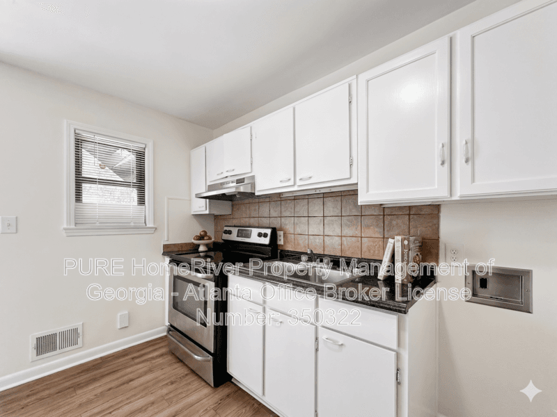Forest Park Condo: 573 Evergreen Ter