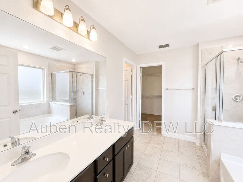 Aubrey House: 2605 Wesley Avenue
