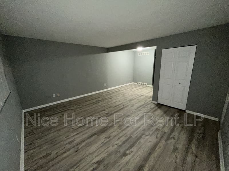 Riverside Condo: 429 Saint Mihiel Drive