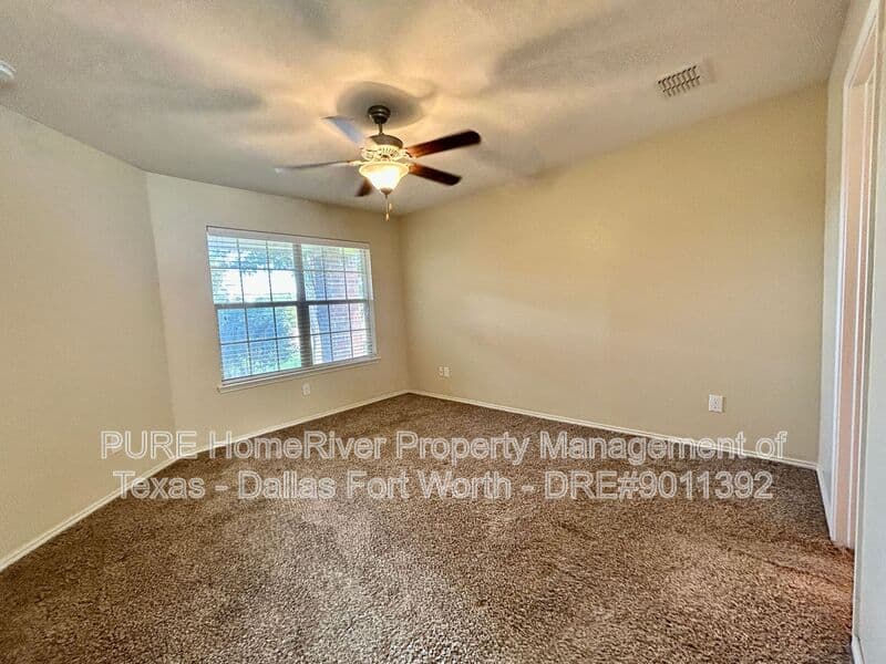 Haslet House: 809 San Miguel Trl