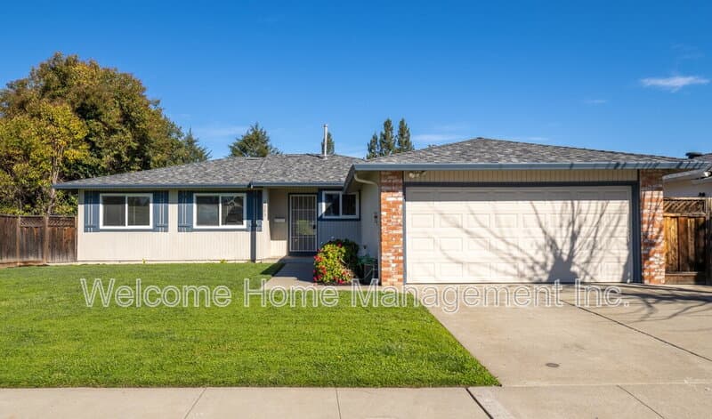 Pleasanton House: 4151 Francisco Street