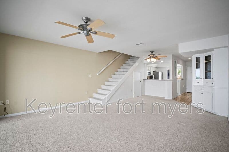 Fort Myers Beach House: 894 Buttonwood Dr