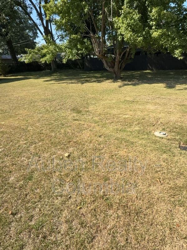 Cayce House: 1516 Axtell Dr